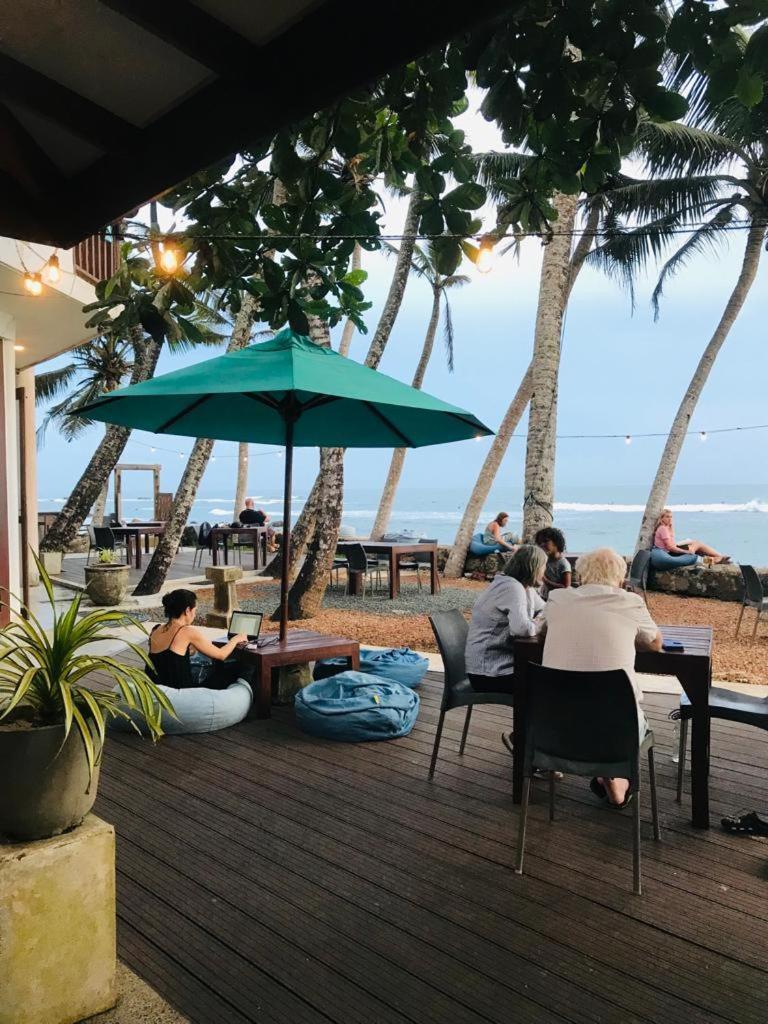 假日度假胜地海滩旅馆 马特勒 外观 照片